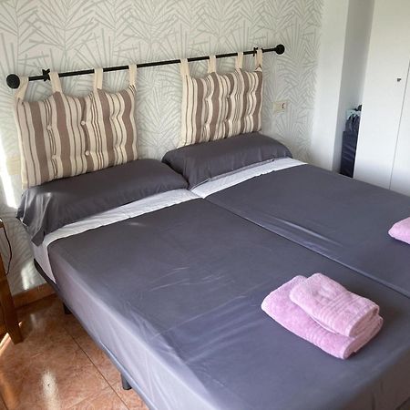 Luninoso Y Practico Apartamento En El Centro Con Amplio Parking Incluido Granada Bagian luar foto