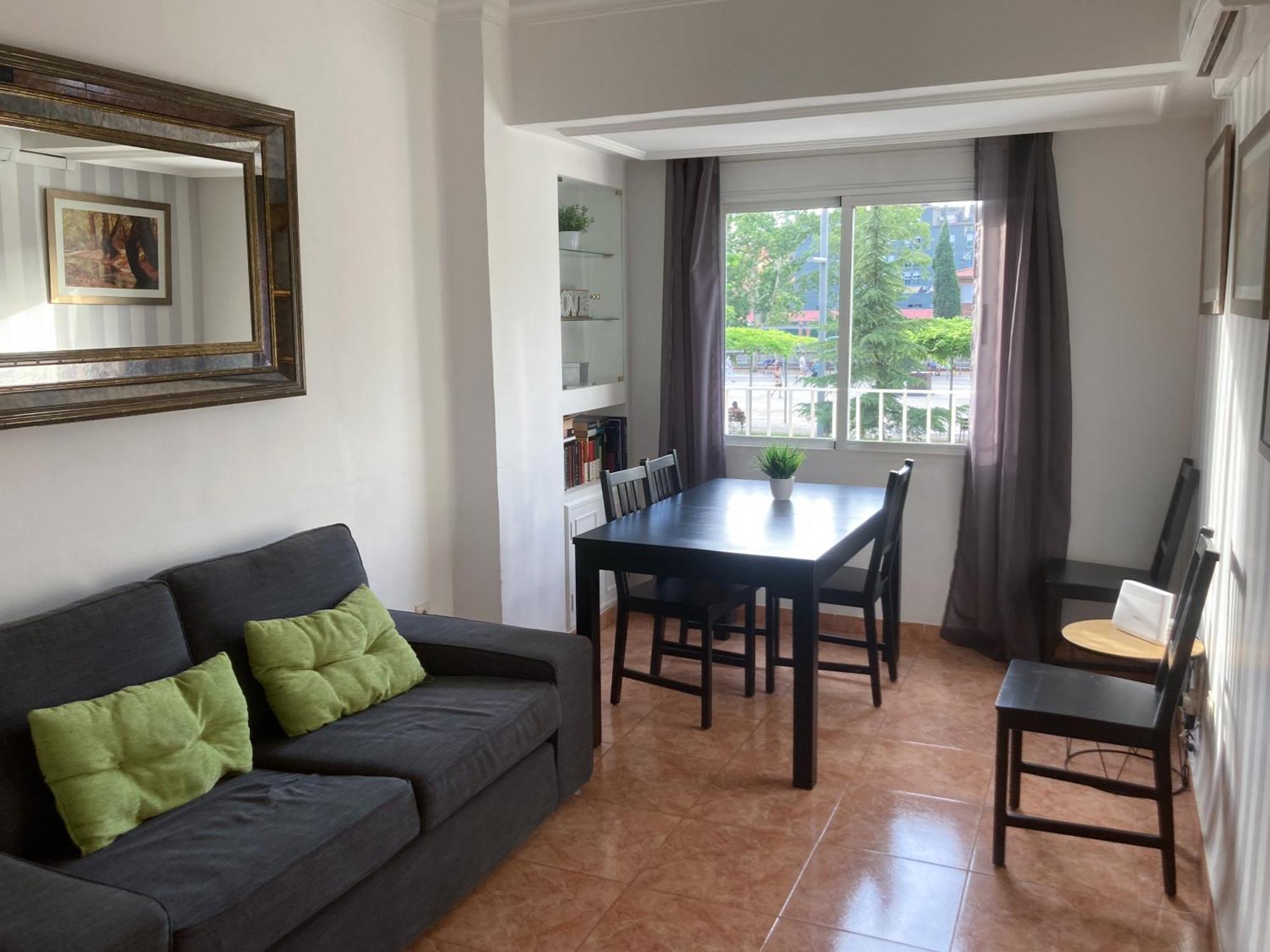 Luninoso Y Practico Apartamento En El Centro Con Amplio Parking Incluido Granada Bagian luar foto